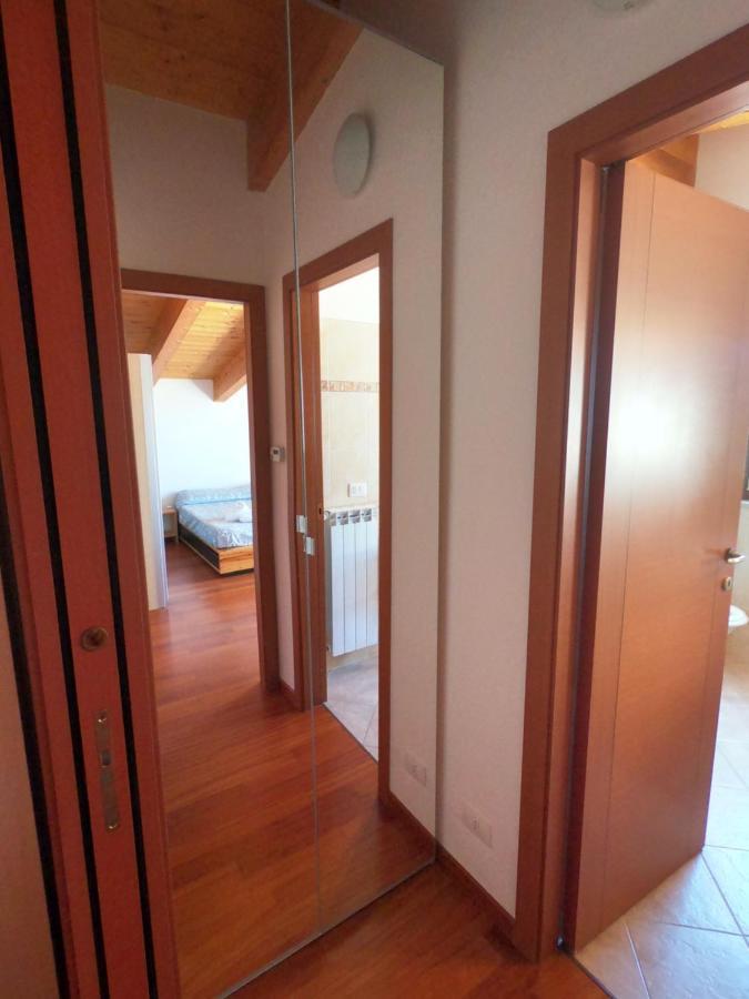 Attico Petfriendly Con Terrazzo, Via Del Borgo Apartment Montesilvano Exterior photo
